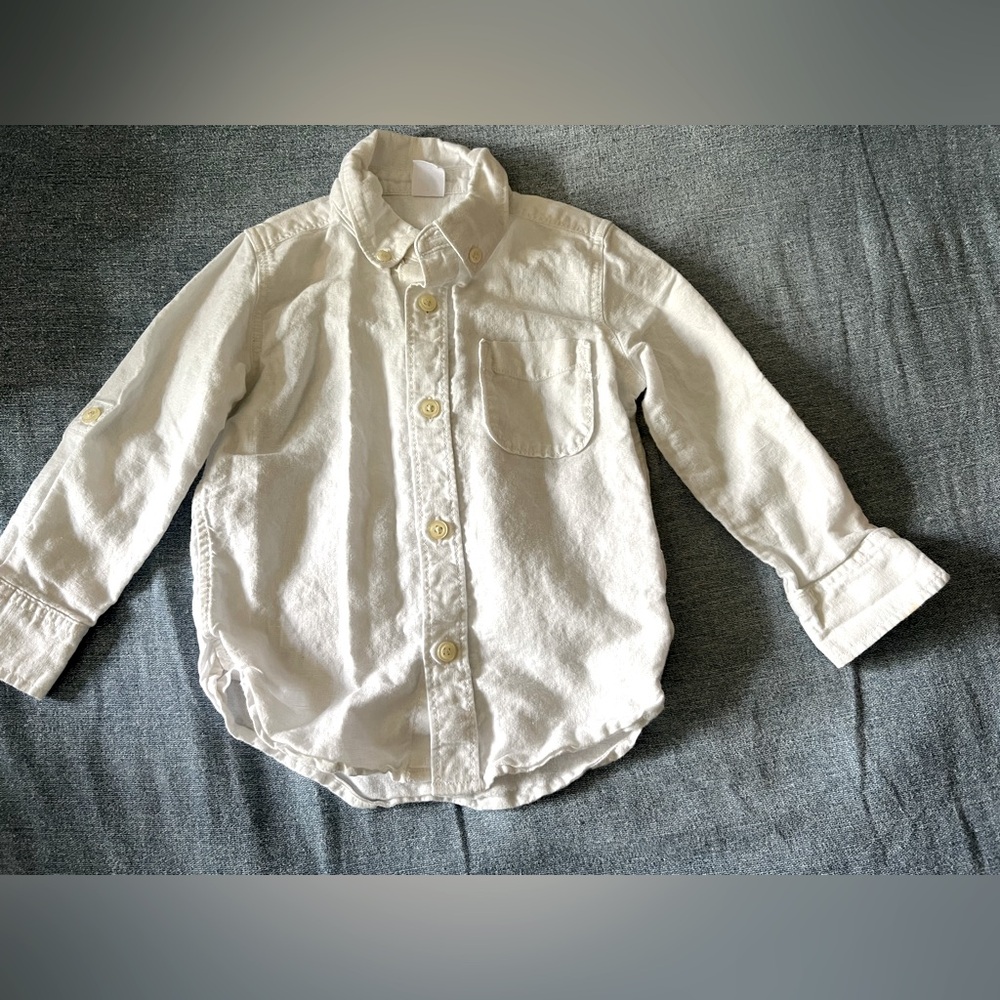 Classic Kids Gap White Button-Up Shirt size 2T